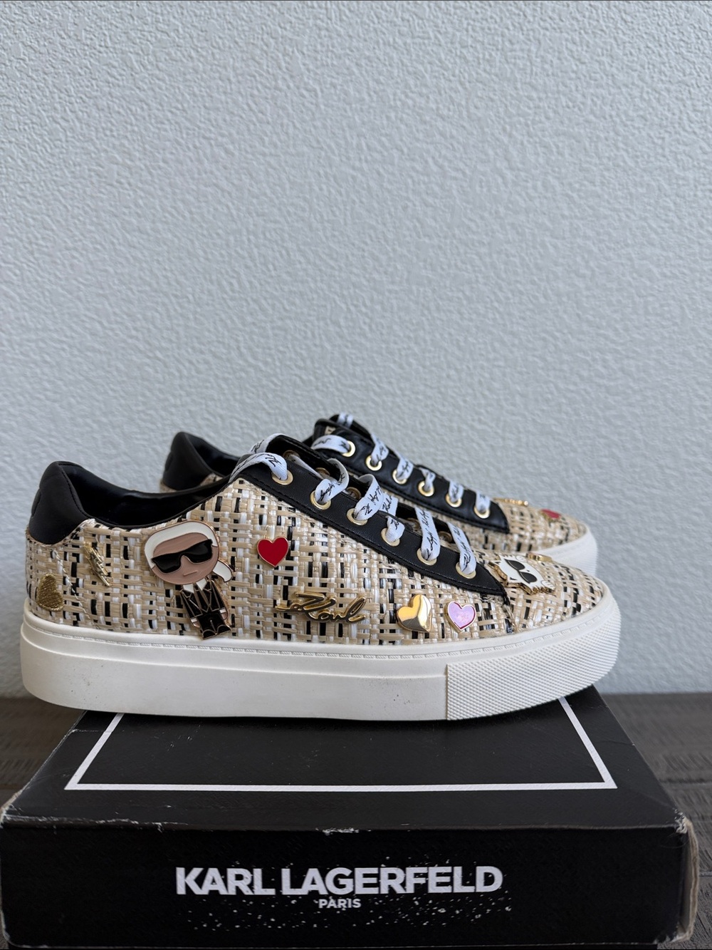 Karl Lagerfeld Cate Pins Lace Up Sneakers NIB